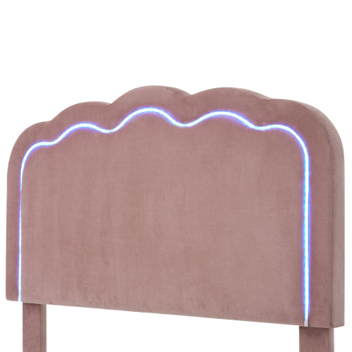 Gepolstertes Bett Aus Rosa Samt