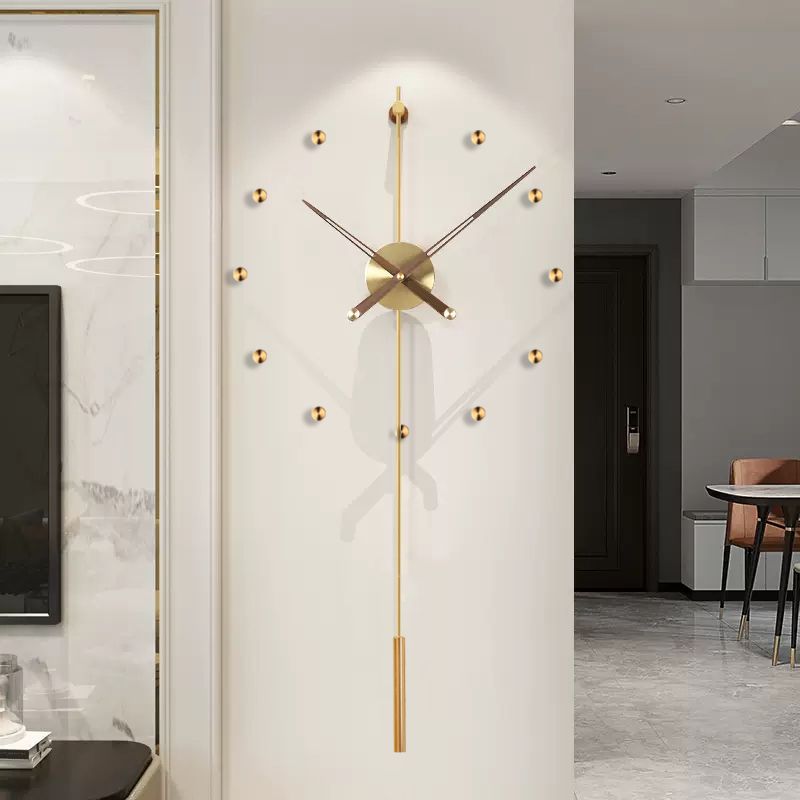 Light Luxury Ins Mute Grille Wall Clock Personality
