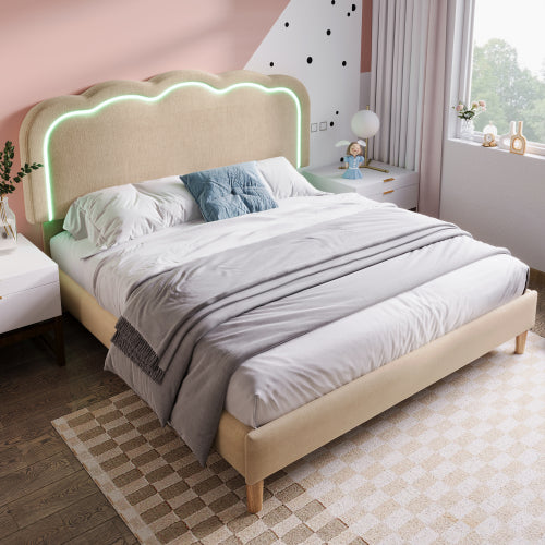 Gepolstertes Bett Aus Rosa Samt